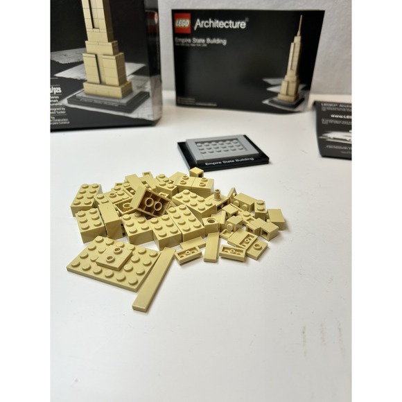 LEGO ARCHITECTURE: Empire State Building (21002) - COMPLETE SET Incl Manual Box - Picture 3 of 3